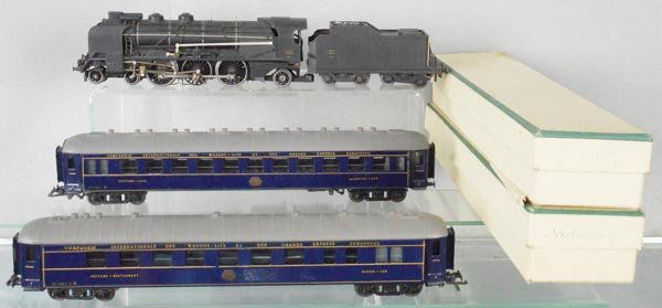 ANTAL & PMP TRAIN SET (1 of 1)