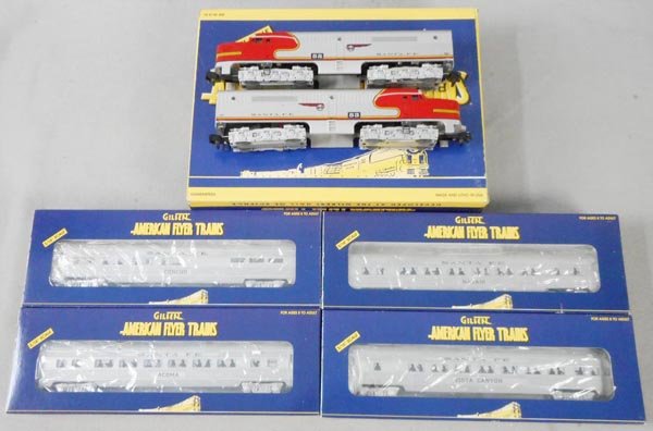 AMERICAN FLYER SANTA FE TRAIN SET (1 of 1)