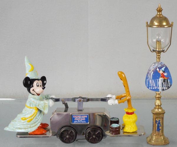 PRIDE LINES MICKEYÕS MAGIC HANDCAR (1 of 1)