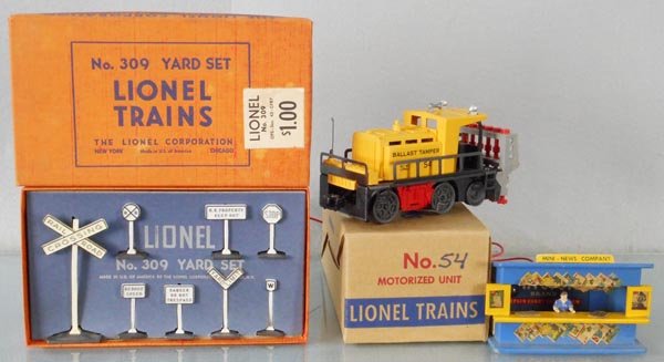 LIONEL ACCESSORIES (1 of 1)