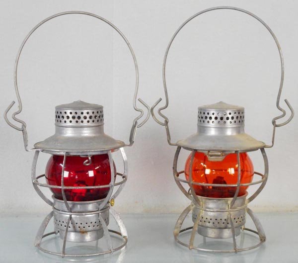 2 DRESSEL RR LANTERNS (1 of 1)