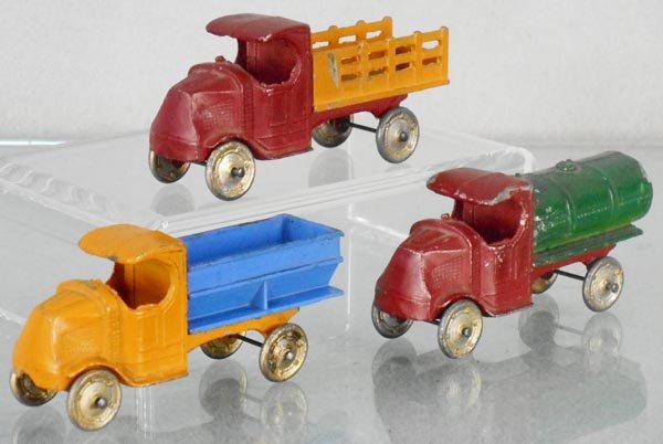 3 TOOTSIETOY MACK TRUCKS (1 of 1)