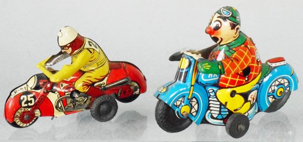 2 HUKI MOTORCYCLES (1 of 1)