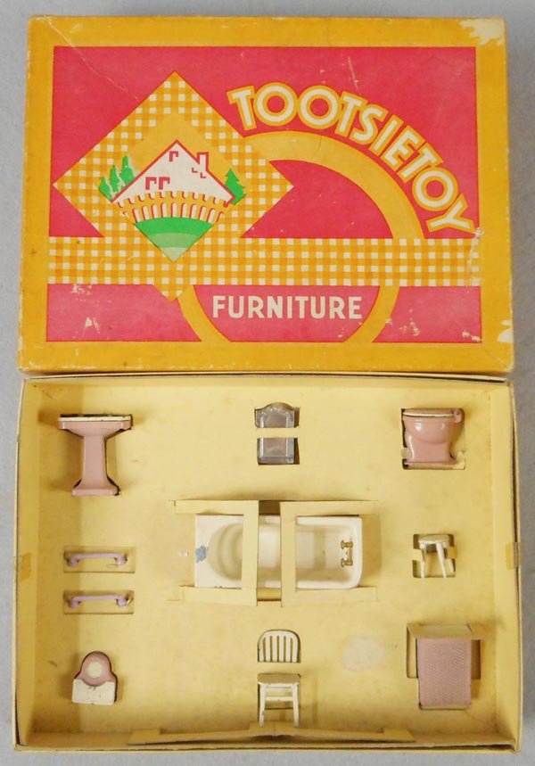 TOOTSIETOY 1509 BATHROOM FURNITURE (1 of 1)