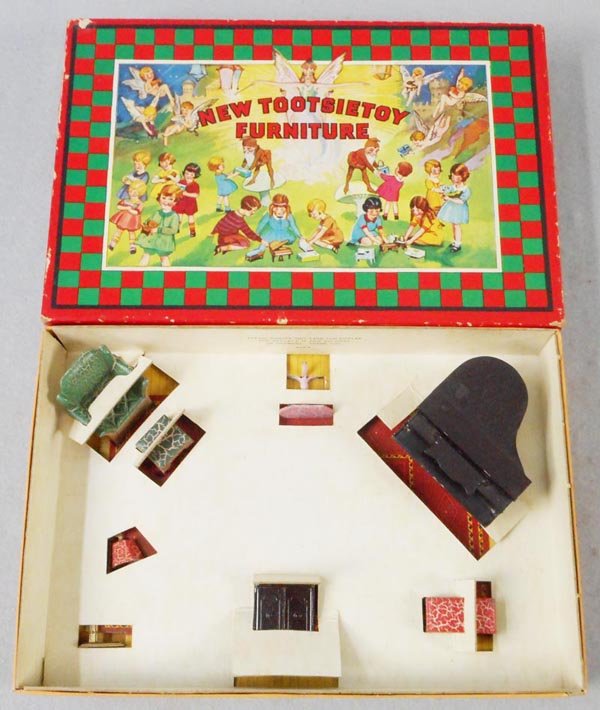 TOOTSIETOY 502A MUSIC ROOM FURNITURE (1 of 1)