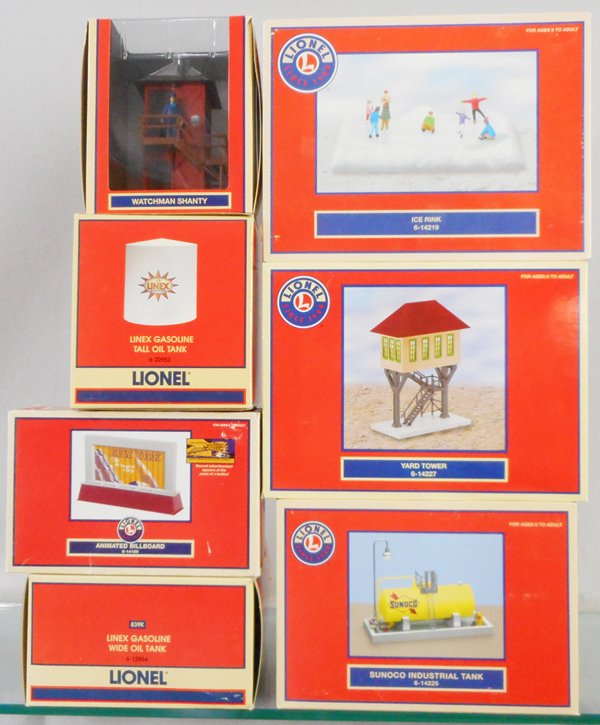 7 LIONEL ACCESSORIES (1 of 1)