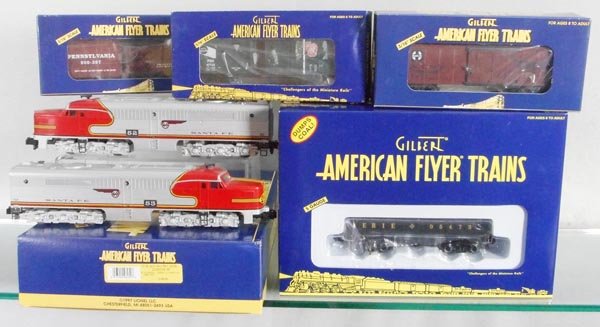 AMERICAN FLYER SANTA FE TRAIN SET (1 of 1)