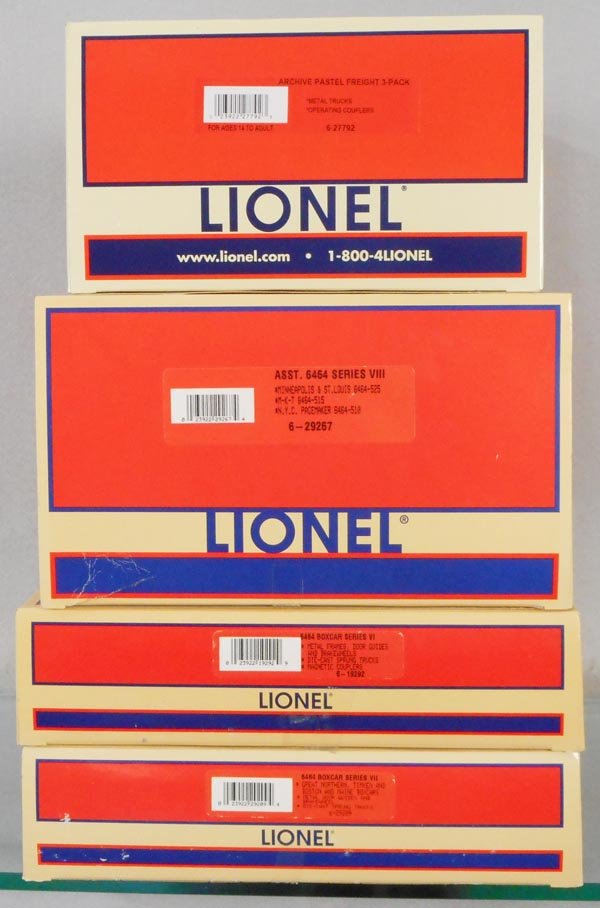 4 LIONEL FREIGHT CARS 3-PACKS (1 of 1)