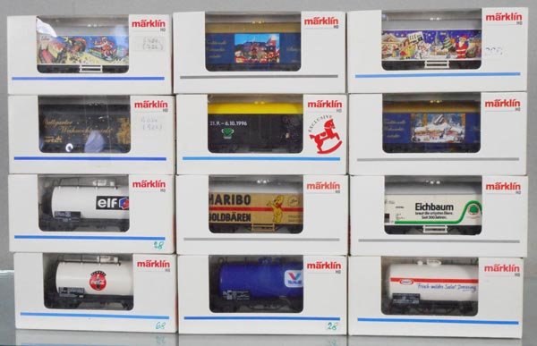 12 MARKLIN FREIGHT CARS (1 of 1)