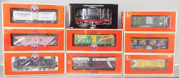 9 LIONEL FREIGHT CARS (1 of 1)