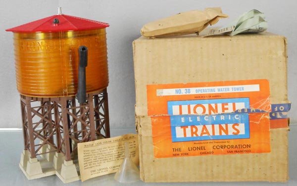 LIONEL 38 OPERATING WATER TOWER (1 of 1)