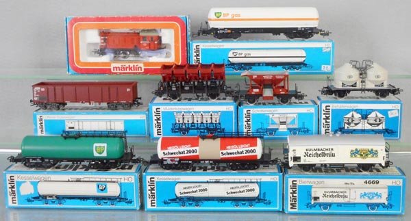 MARKLIN FREIGHT TRAIN SET (1 of 1)