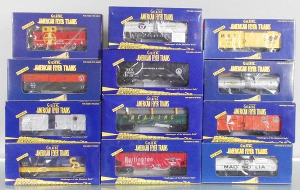 12 AMERICAN FLYER FREIGHT CARS (1 of 1)