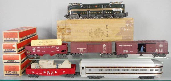 LIONEL TRAIN SET (1 of 1)