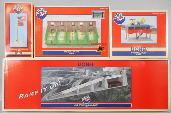 4 LIONEL ACCESSORIES (1 of 1)