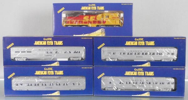 AMERICAN FLYER SANTA FE TRAIN SET (1 of 1)