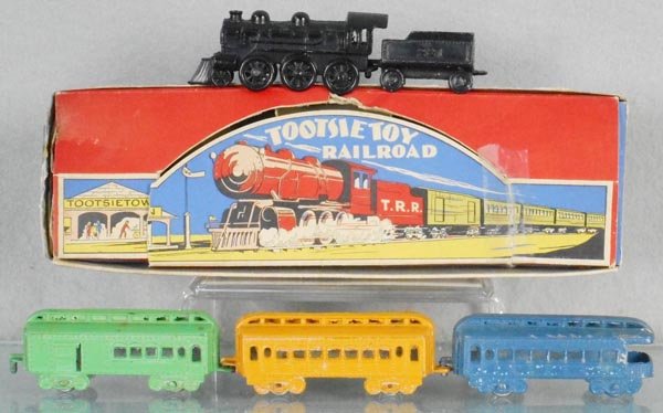 TOOTSIETOY 193 RAILROAD SET (1 of 1)