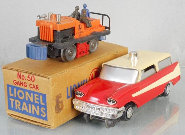 2 LIONEL MOTORIZED UNITS (1 of 1)