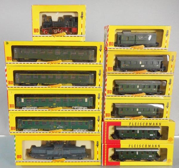 2 FLEISCHMANN TRAIN SETS (1 of 1)