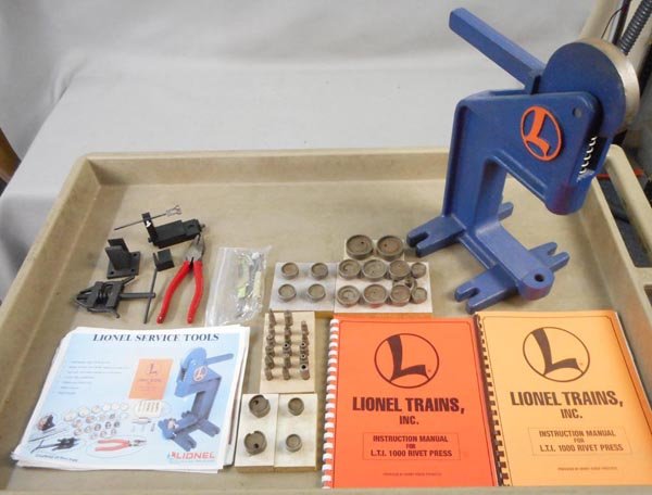 LTI 1000 SERVICE STATION TOOLS (1 of 1)