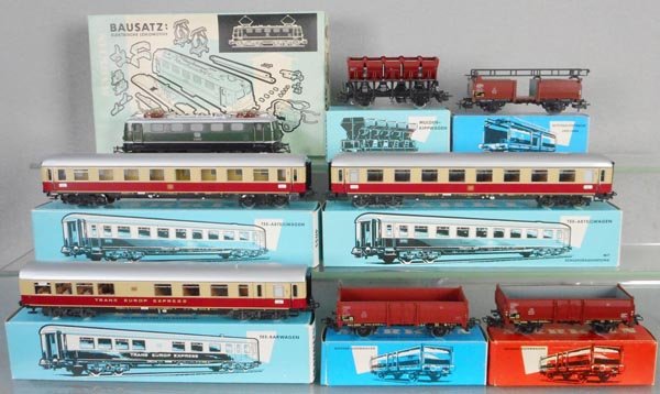 MARKLIN TRAIN SET (1 of 1)