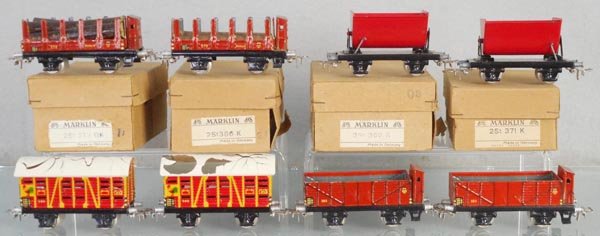 8 MARKLIN FREIGHT CARS (1 of 1)
