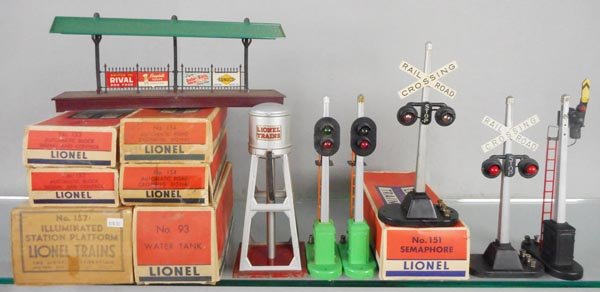 7 LIONEL ACCESSORIES (1 of 1)