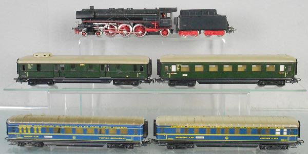 MARKLIN TRAIN SET (1 of 1)