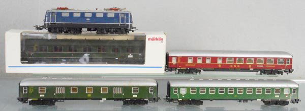 MARKLIN TRAIN SET (1 of 1)