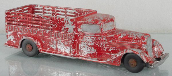 NATIONAL PRODUCTS 1935 DIAMOND T STAKE TRUCK PROMO (1 of 1)