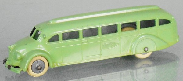 TOOTSIETOY TOOTSIE BUS (1 of 1)