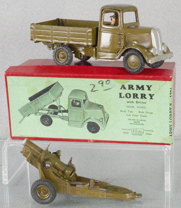 2 BRITAINS ARMY VEHICLES (1 of 1)