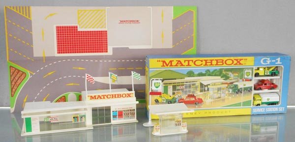 MATCHBOX G1C2 SERVICE STATION SET (1 of 1)