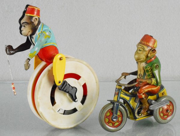 2 ARNOLD MONKEY TOYS (1 of 1)