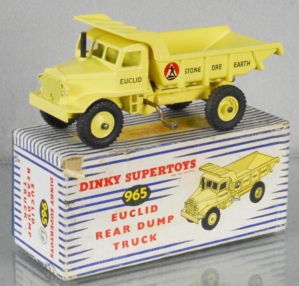 DINKY 965 EUCLID DUMP TRUCK (1 of 1)