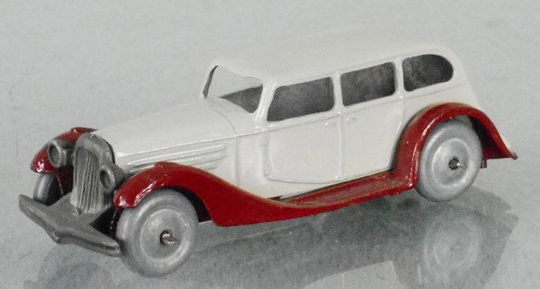 DINKY 24B LIMOUSINE (1 of 1)