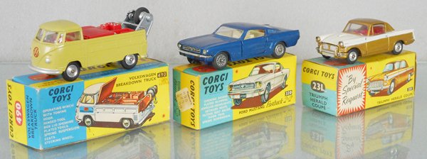 3 CORGI AUTOS (1 of 1)