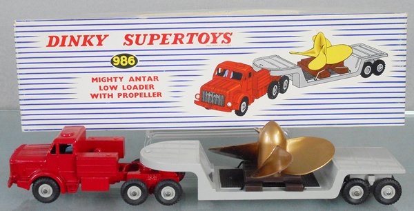 DINKY 986 MIGHTY ANTAR W/PROPELLER (1 of 1)