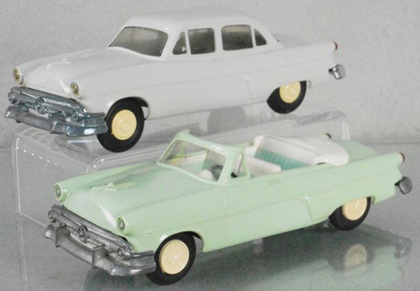 2 AMT 1952 FORD PROMO AUTOS (1 of 1)