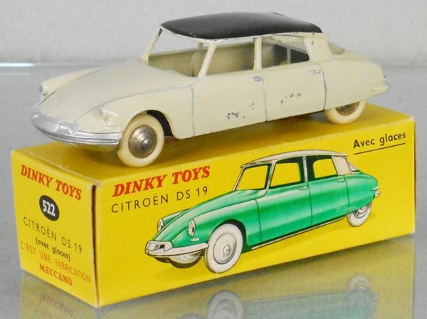 DINKY FR522 CITROEN DS19 (1 of 1)