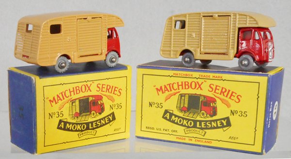 2 MATCHBOX MARSHALL HORSE BOXES (1 of 1)