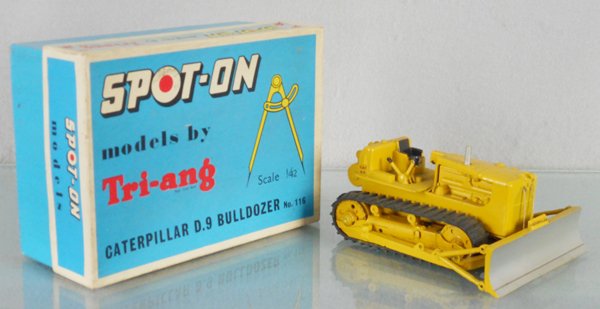 SPOT-ON 116 CATERPILLAR BULLDOZER (1 of 1)