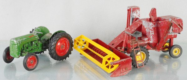 2 DIE CAST FARM TOYS (1 of 1)