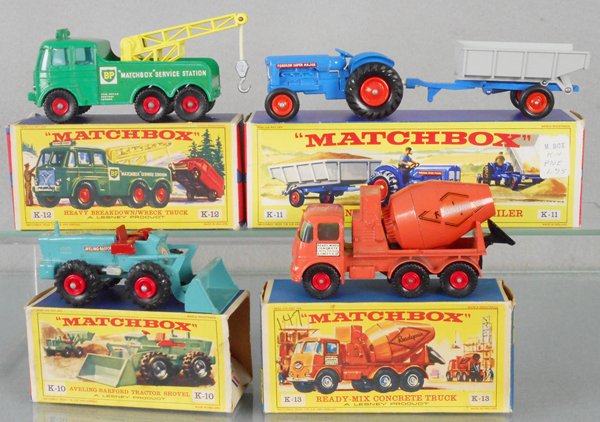 4 MATCHBOX KING SIZE VEHICLES (1 of 1)