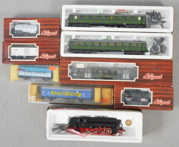 LILIPUT TRAIN SET (1 of 1)