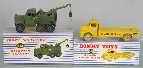 2 DINKY TRUCKS (1 of 1)
