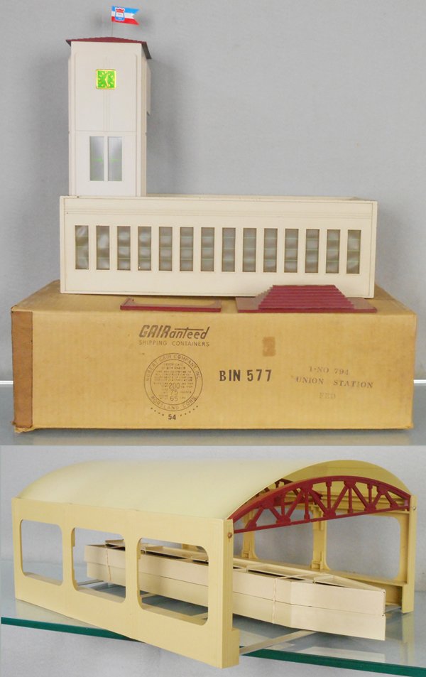 2 AMERICAN FLYER ACCESSORIES (1 of 1)