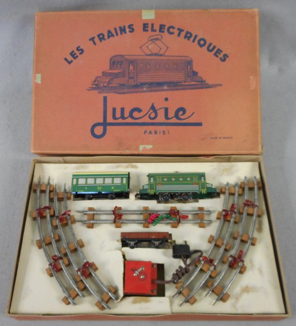 LUCSIE TRAIN SET (1 of 1)