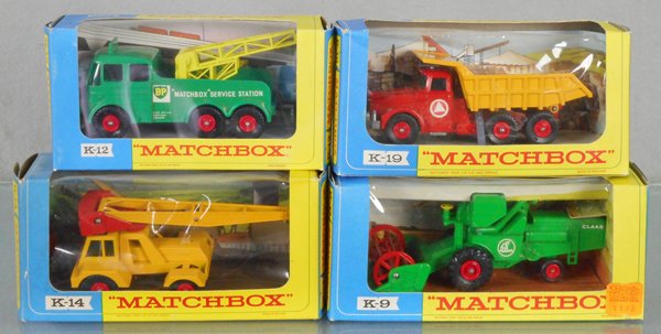 4 MATCHBOX KING SIZE VEHICLES (1 of 1)