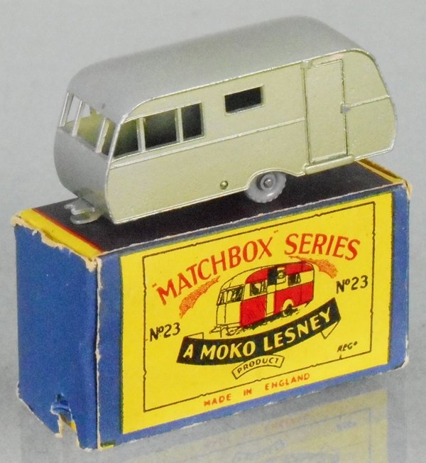 MATCHBOX 23C1 BLUEBIRD DAUPHINE TRAILER (1 of 1)